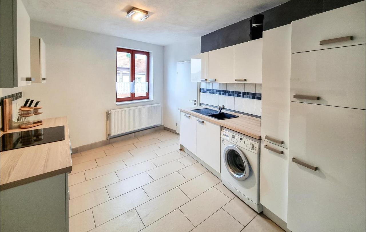 2 Bedroom Cozy Apartment In Kloetze Экстерьер фото